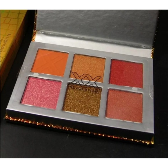Makeup Revolution XX Flexx Eyeshadow Shadow Palette
Six Shades - Picture 3 of 3